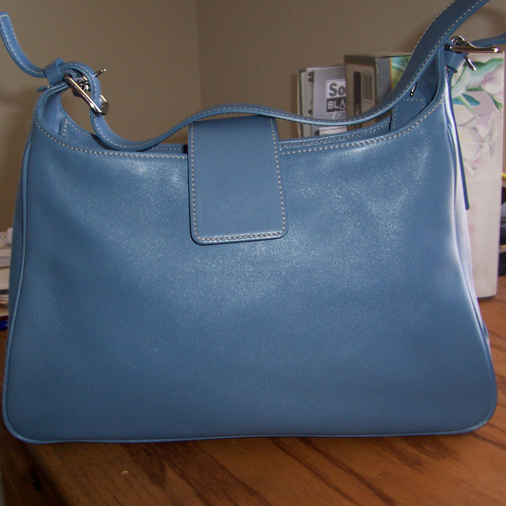 Vintage 90's Coach Blue Glove Leather Bag-Never Used